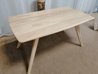 Журнальный стол из массива ясеня