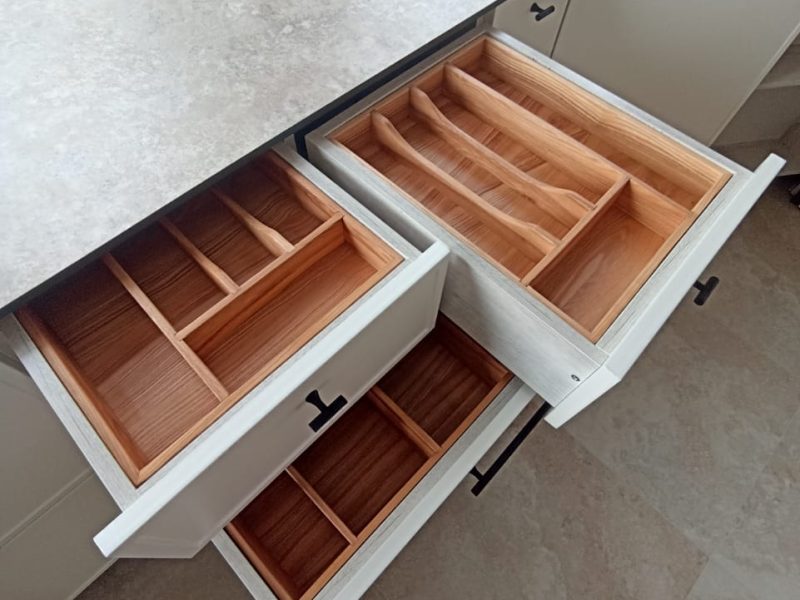 Лотки для столовых приборов